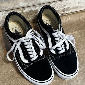 Vans Men’s Size 8 Black and White Skate Shoes
